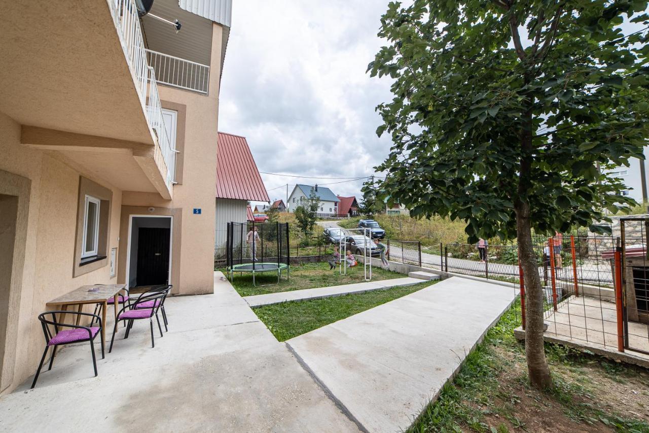 Snam Rooms&Apartment Žabljak Екстериор снимка