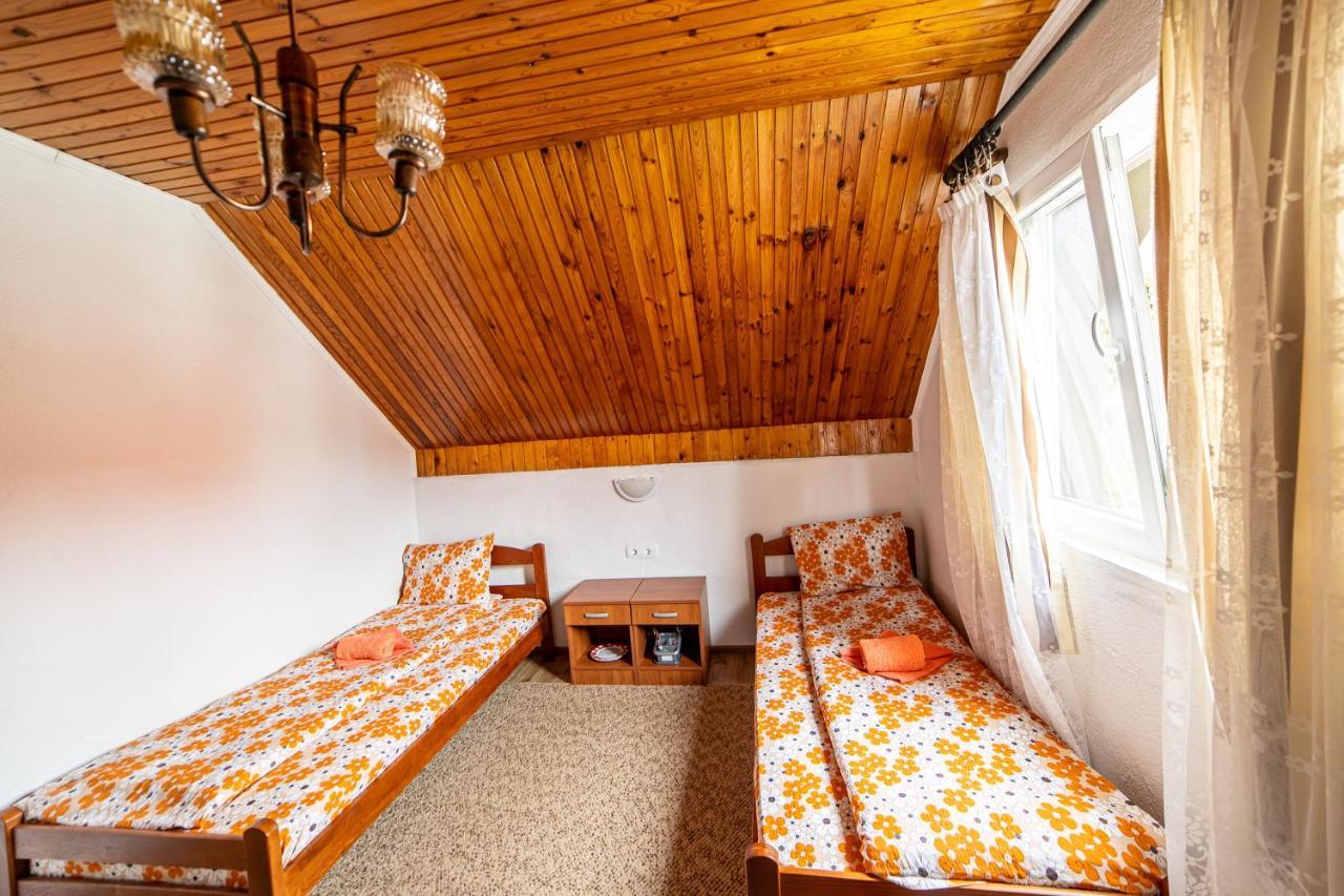 Snam Rooms&Apartment Žabljak Екстериор снимка